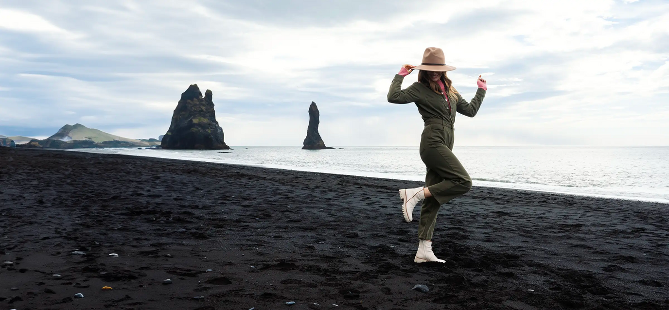 Brightening the Icelandic cold Brightening the Icelandic cold