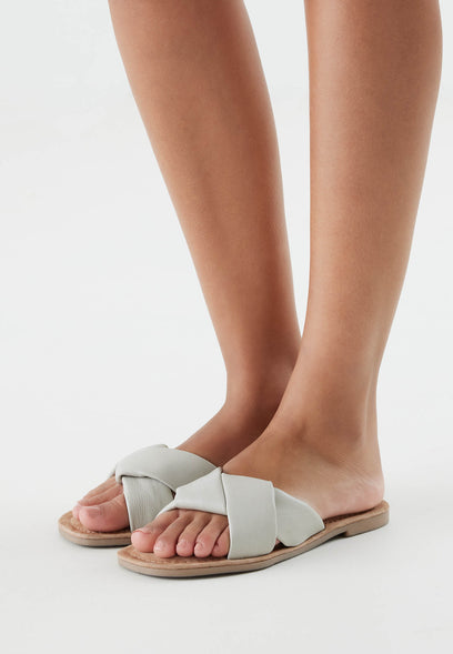 Women's Slippers 33.505 Oyster