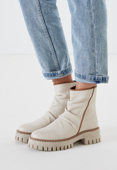 Women's Boots 85.614 Off-White