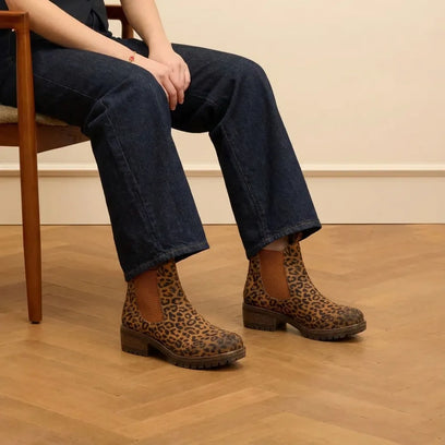 Mia Women's Suede Chelsea Boots Tan/Leo