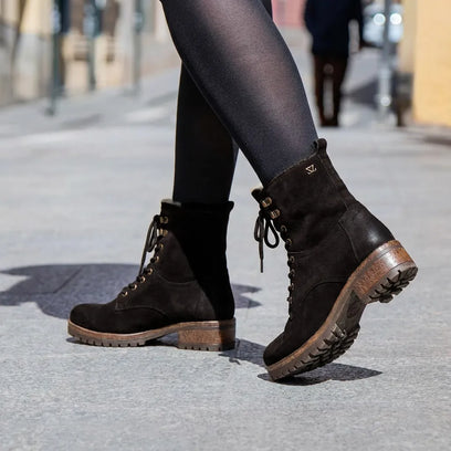 Kia Women's Leather Lace-up Boots Black