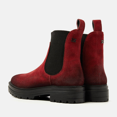 Beau Women's Suede Chelsea Boots Red