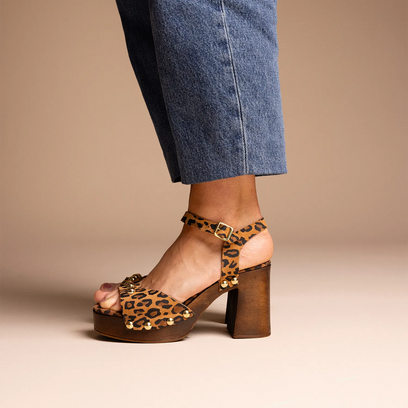 Zoccoli scamosciati Luisa da donna Leopard
